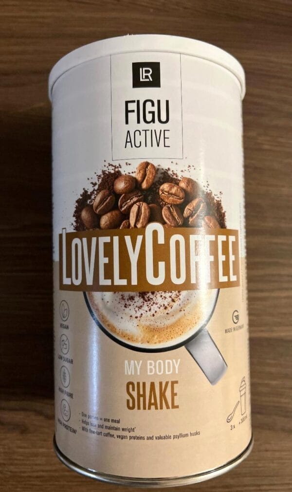 LR_Lifestyle_shake_lovely_coffee